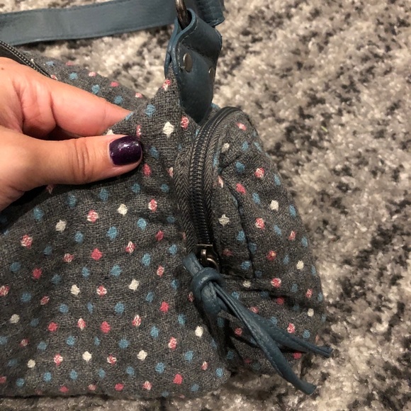 Small Target purse-blue grey with cameo detail - Picture 5 of 7